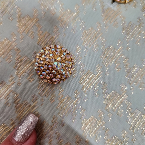 Albert Nipon Suit - Picture 3 of 8